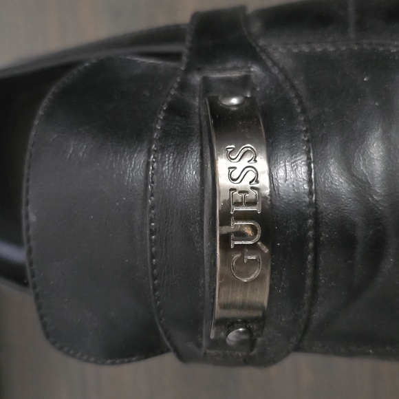 Guess Black Men's Shoe Size 8 - Picture 3 of 3